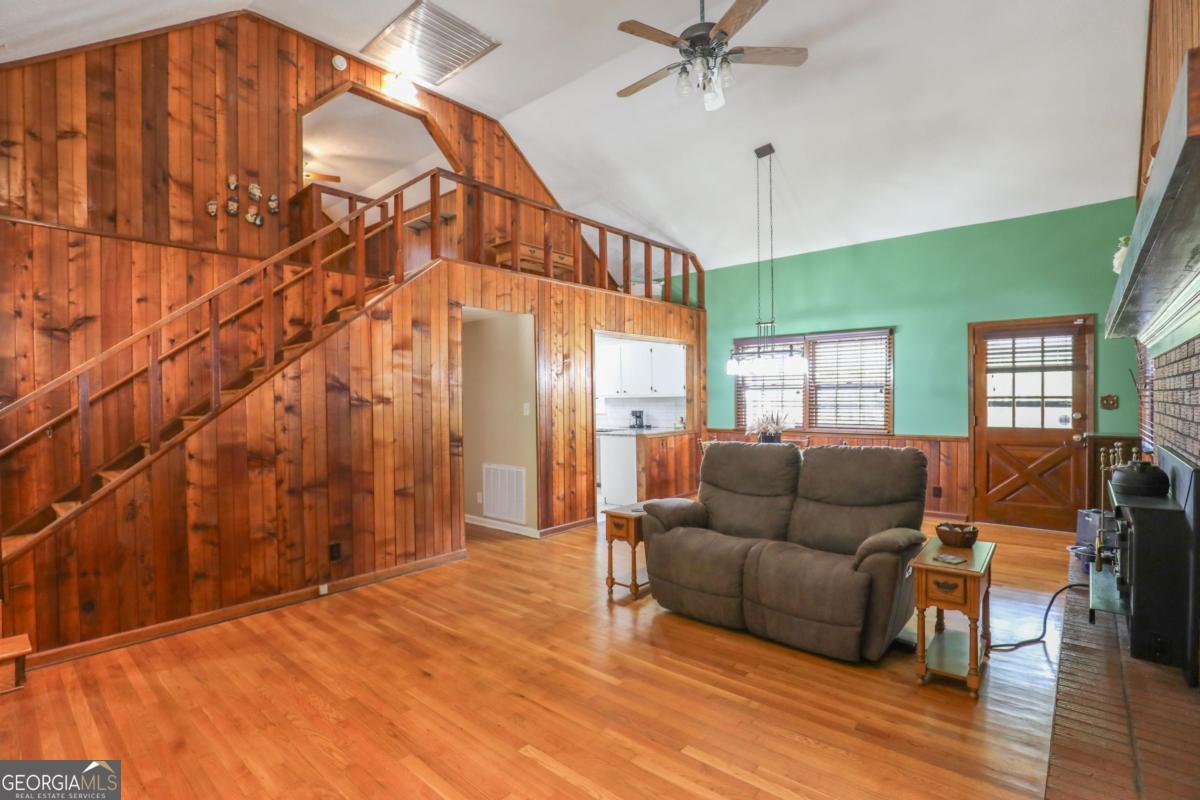 321 South Steel Bridge Road Eatonton, GA 31024 - Photo 10 of 45