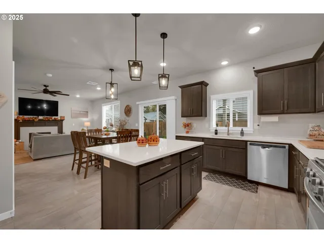 $509,900 | 841 Pebble Street, Brownsville, OR 97327