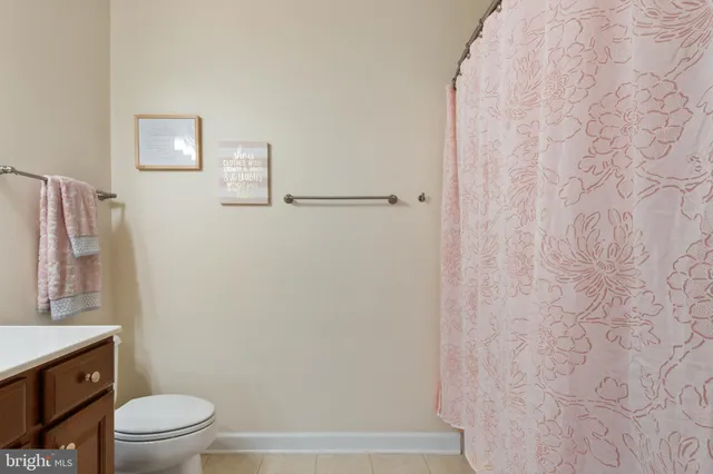 a view of a storage & utility room with washer and dryer