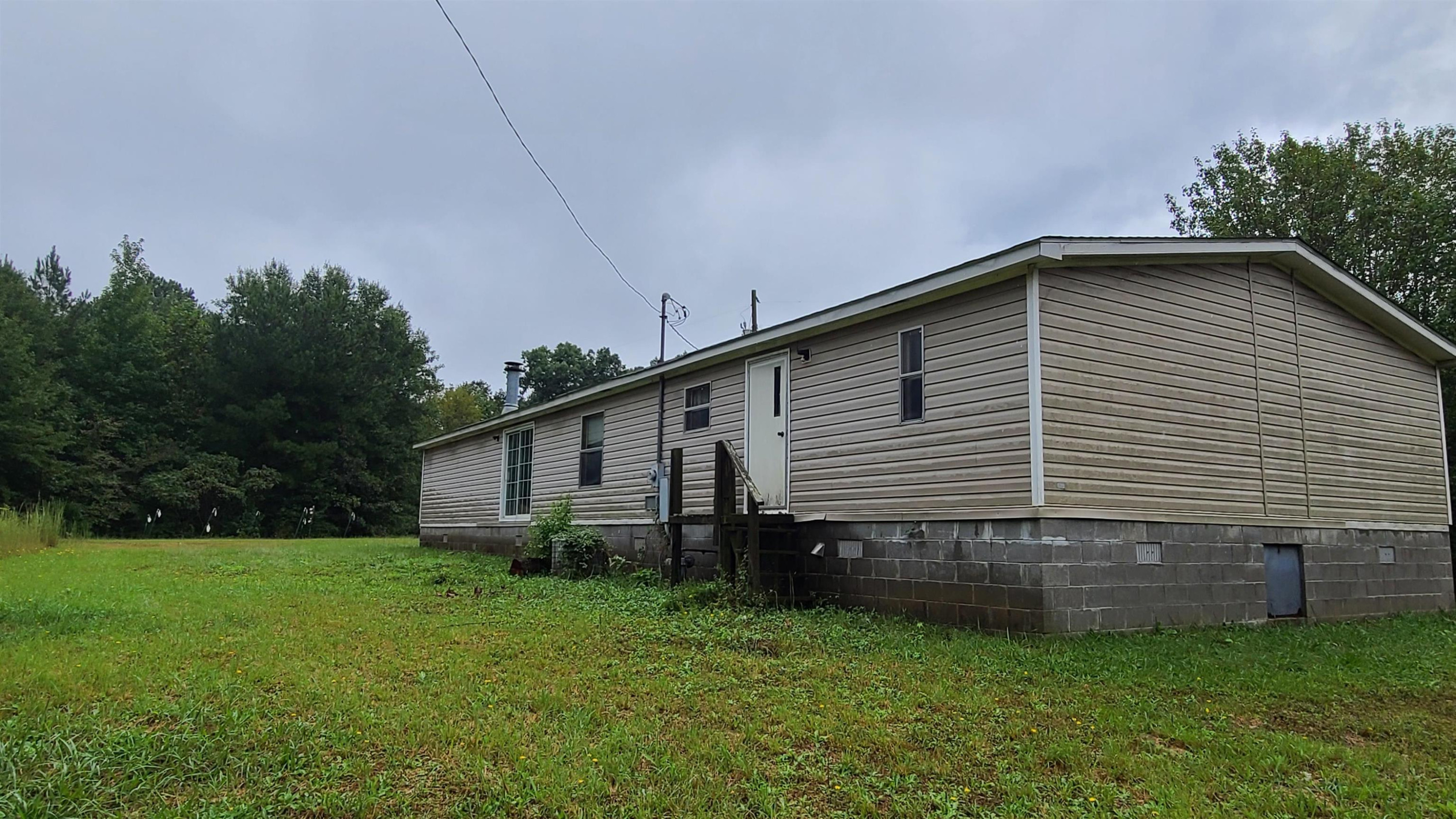 446 County Line Road Wildersville, TN 38388 - Photo 20 of 23 Photo 20
