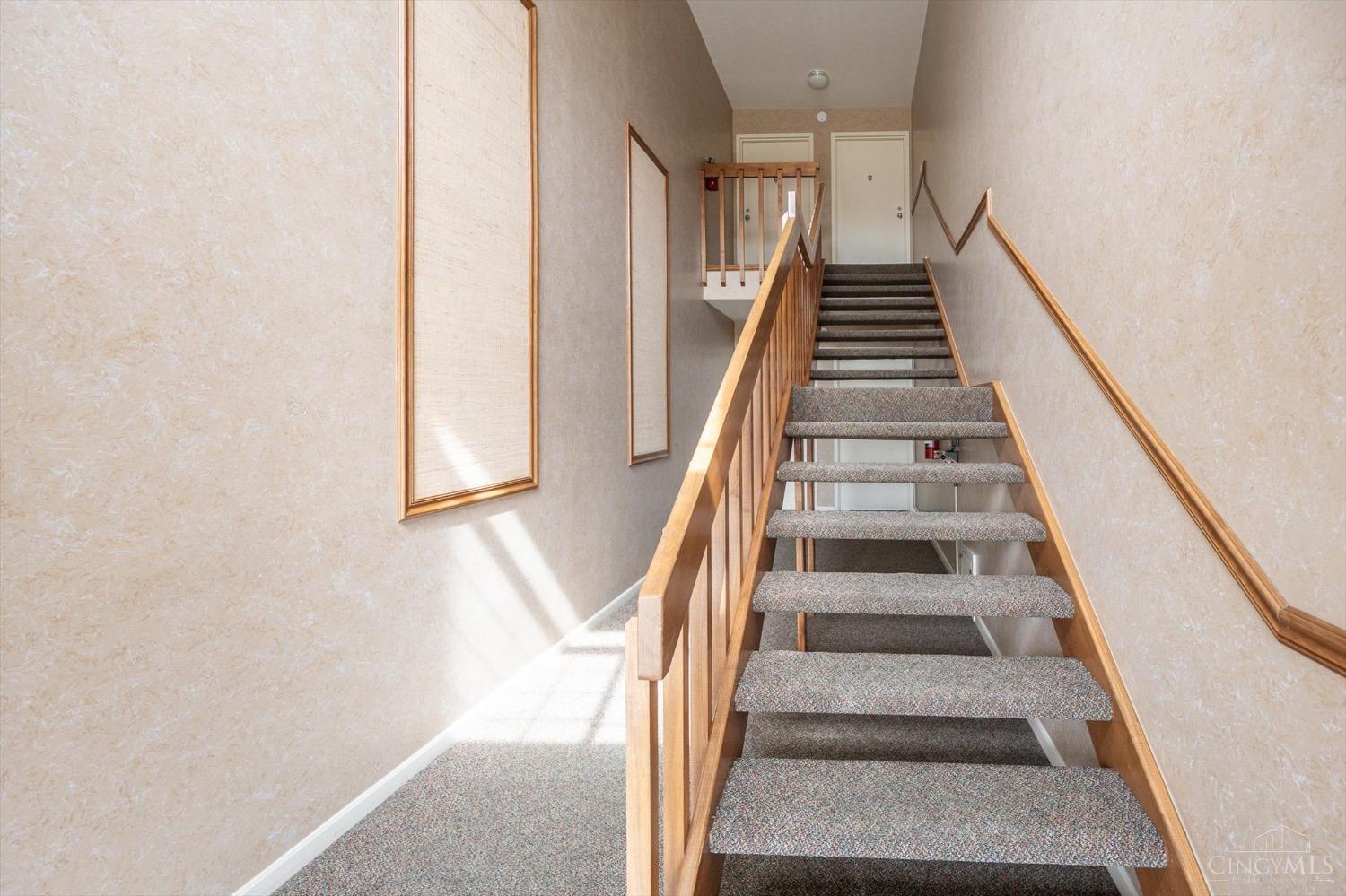 7913 Cheviot Road, Unit 27 Cincinnati, OH 45247 - Photo 6 of 44