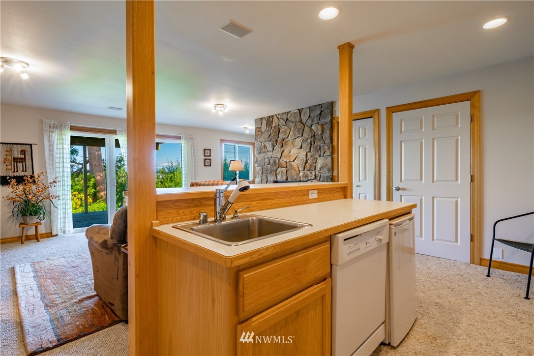 8160 Comox Road Blaine, WA 98230 - Photo 22 of 36 Gallery Image 22