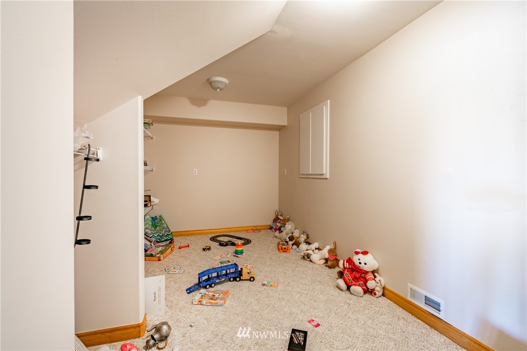 8160 Comox Road Blaine, WA 98230 - Photo 23 of 36 Gallery Image 23