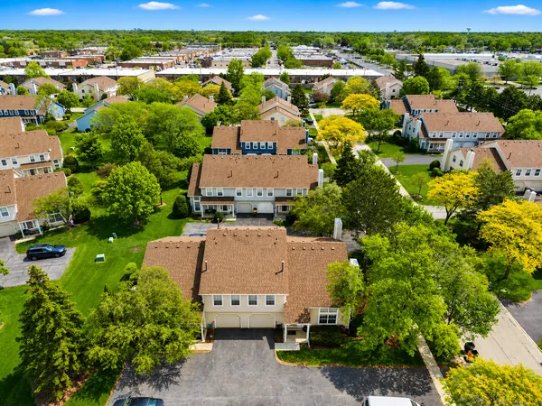 $279,900 | 250 Acorn Drive, Streamwood, IL 60107