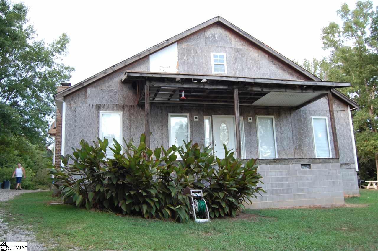 2351 Stomp Springs Road Clinton, SC 29325 - Photo 1 of 32