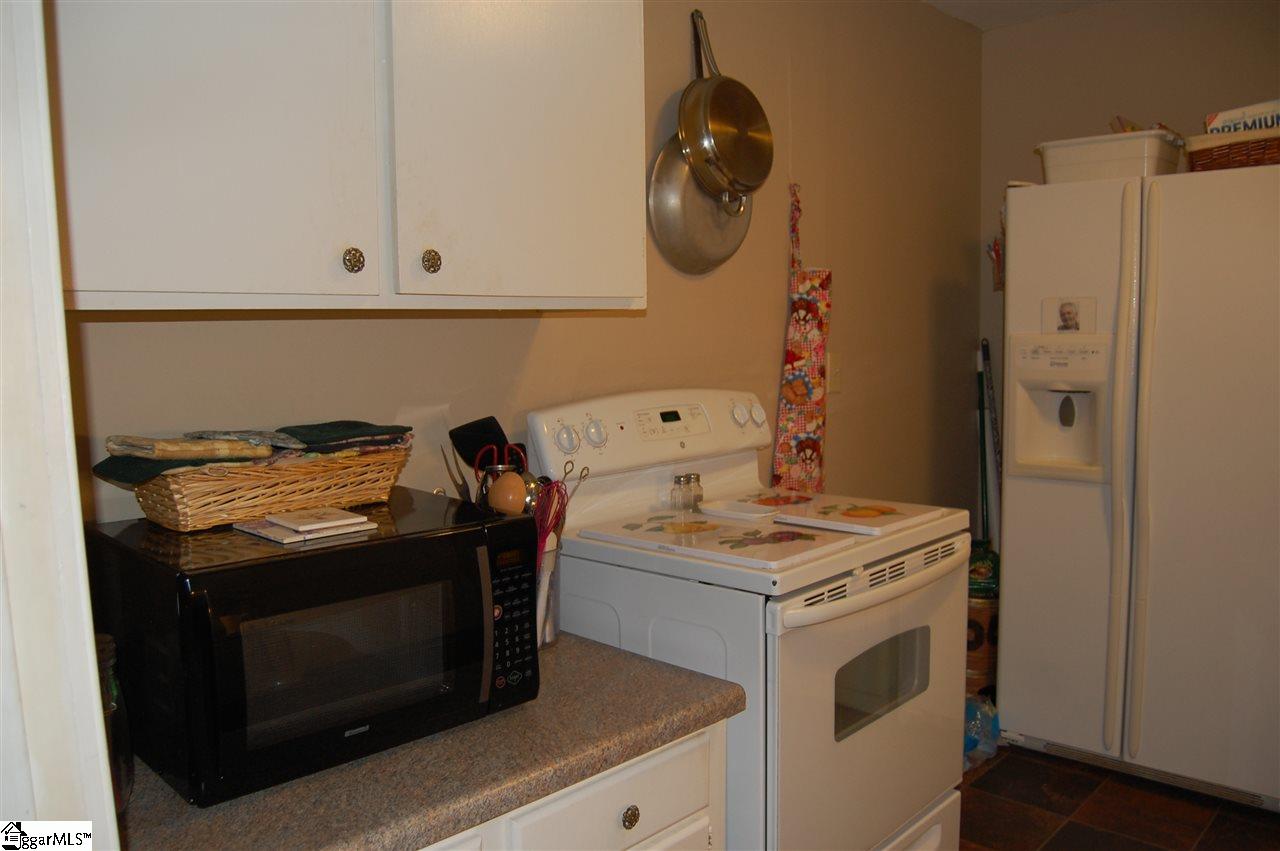 2351 Stomp Springs Road Clinton, SC 29325 - Photo 14 of 32
