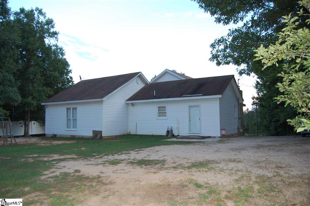 2351 Stomp Springs Road Clinton, SC 29325 - Photo 3 of 32