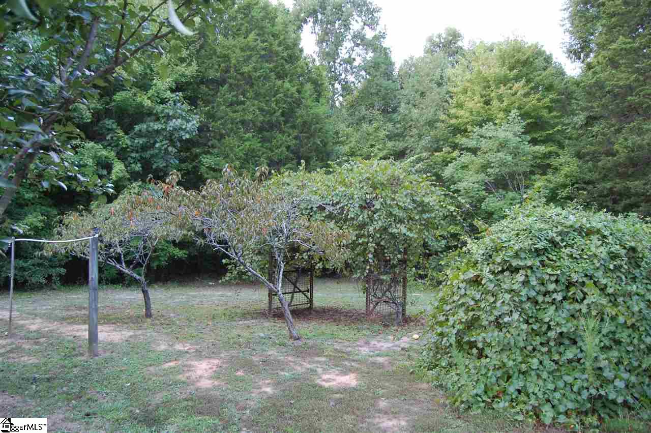 2351 Stomp Springs Road Clinton, SC 29325 - Photo 7 of 32