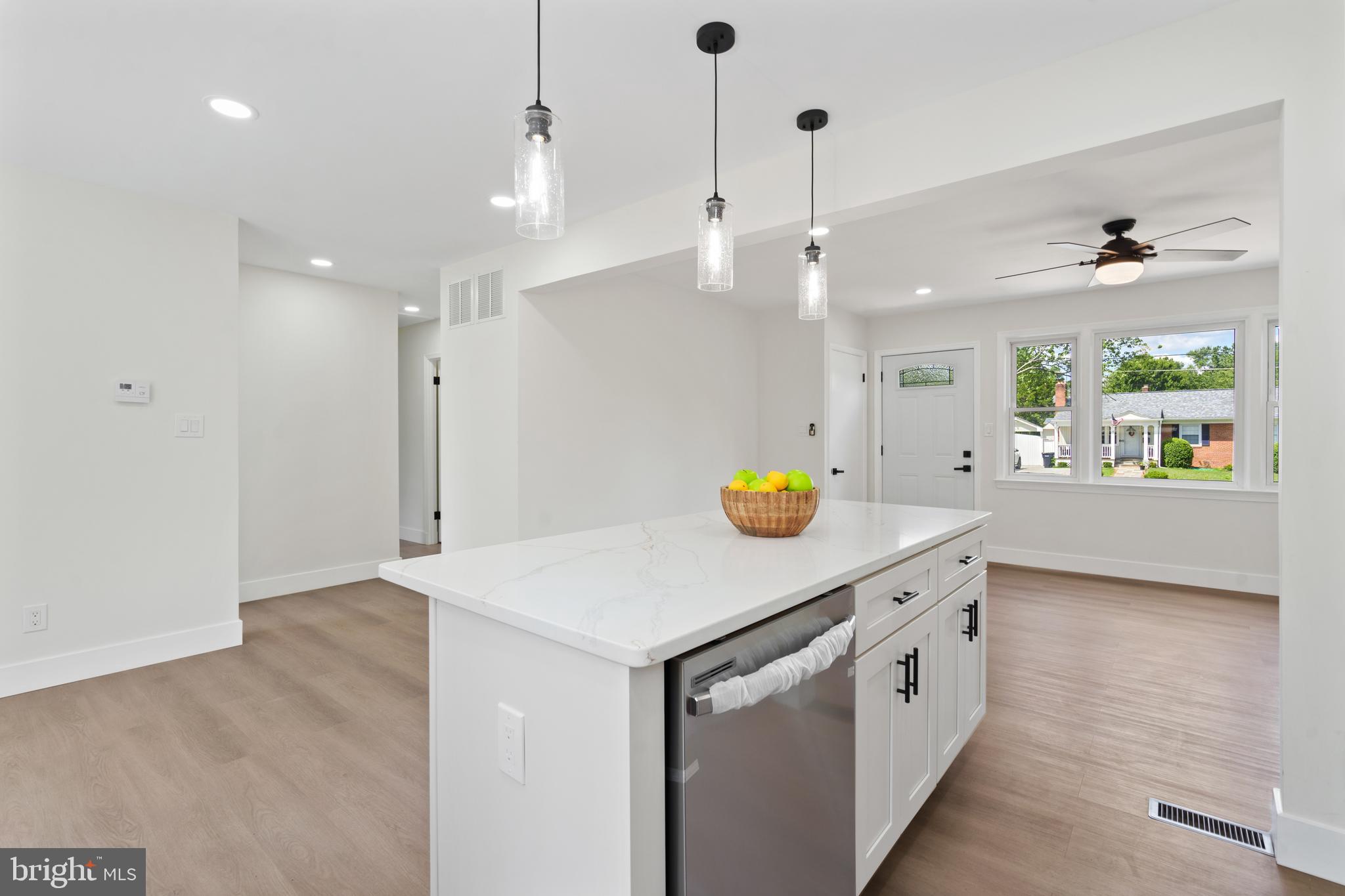 6103 Augusta Drive Springfield, VA 22150 - Photo 14 of 42