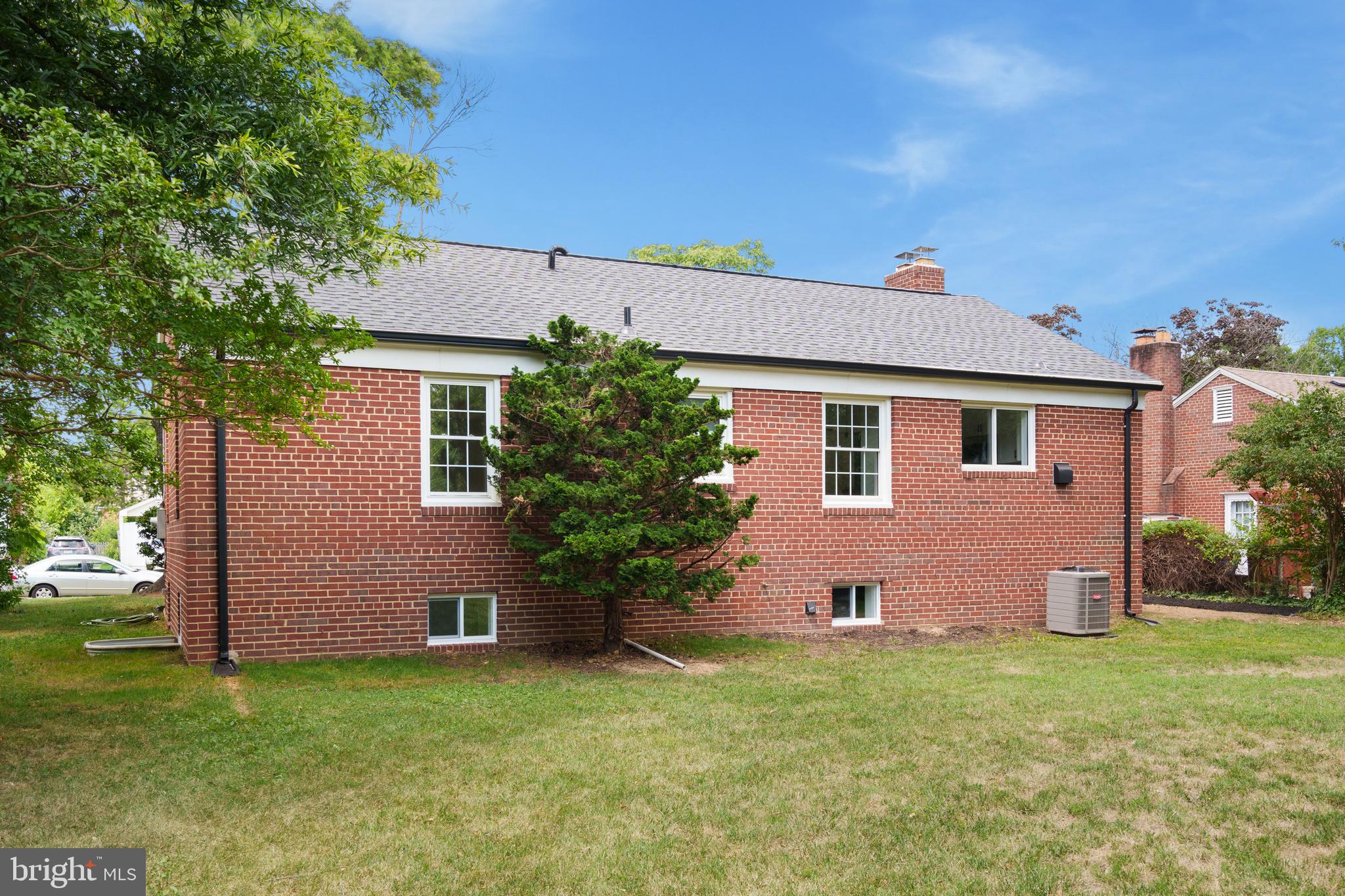 6103 Augusta Drive Springfield, VA 22150 - Photo 37 of 42