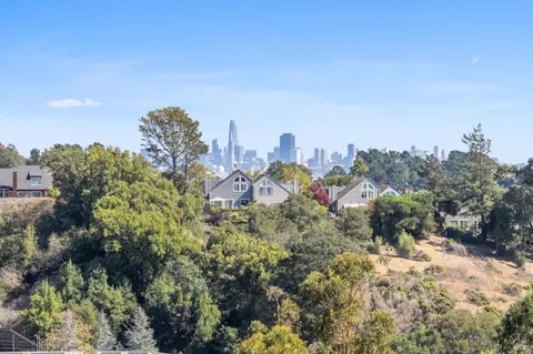 $899,000 | 35 Wordsworth Court, Mill Valley, CA 94941