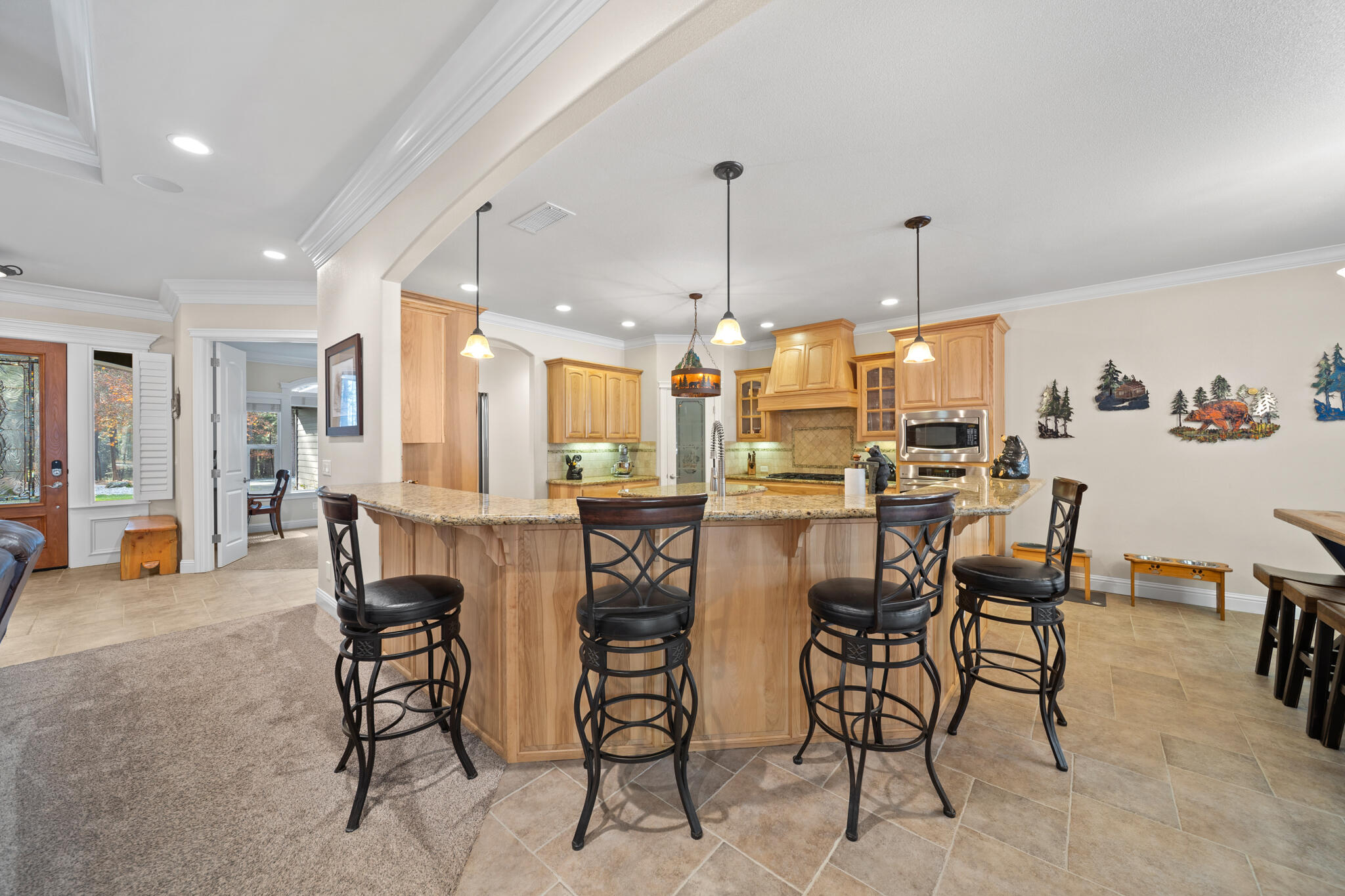 7795 Eastmoore Road Shingletown, CA 96088 - Photo 16 of 61 a view of a dining area with furniture