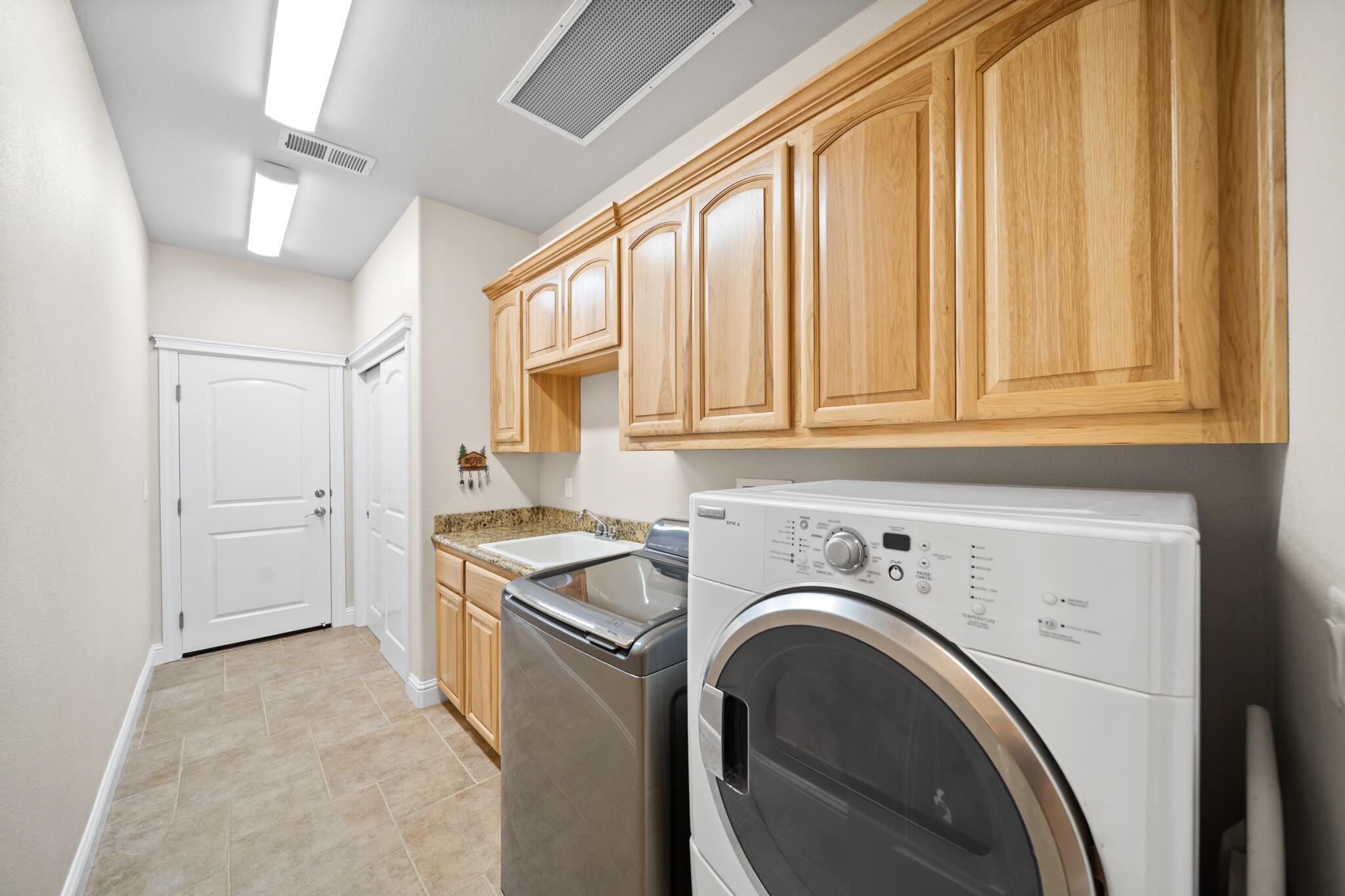 7795 Eastmoore Road Shingletown, CA 96088 - Photo 31 of 61 Interior-21