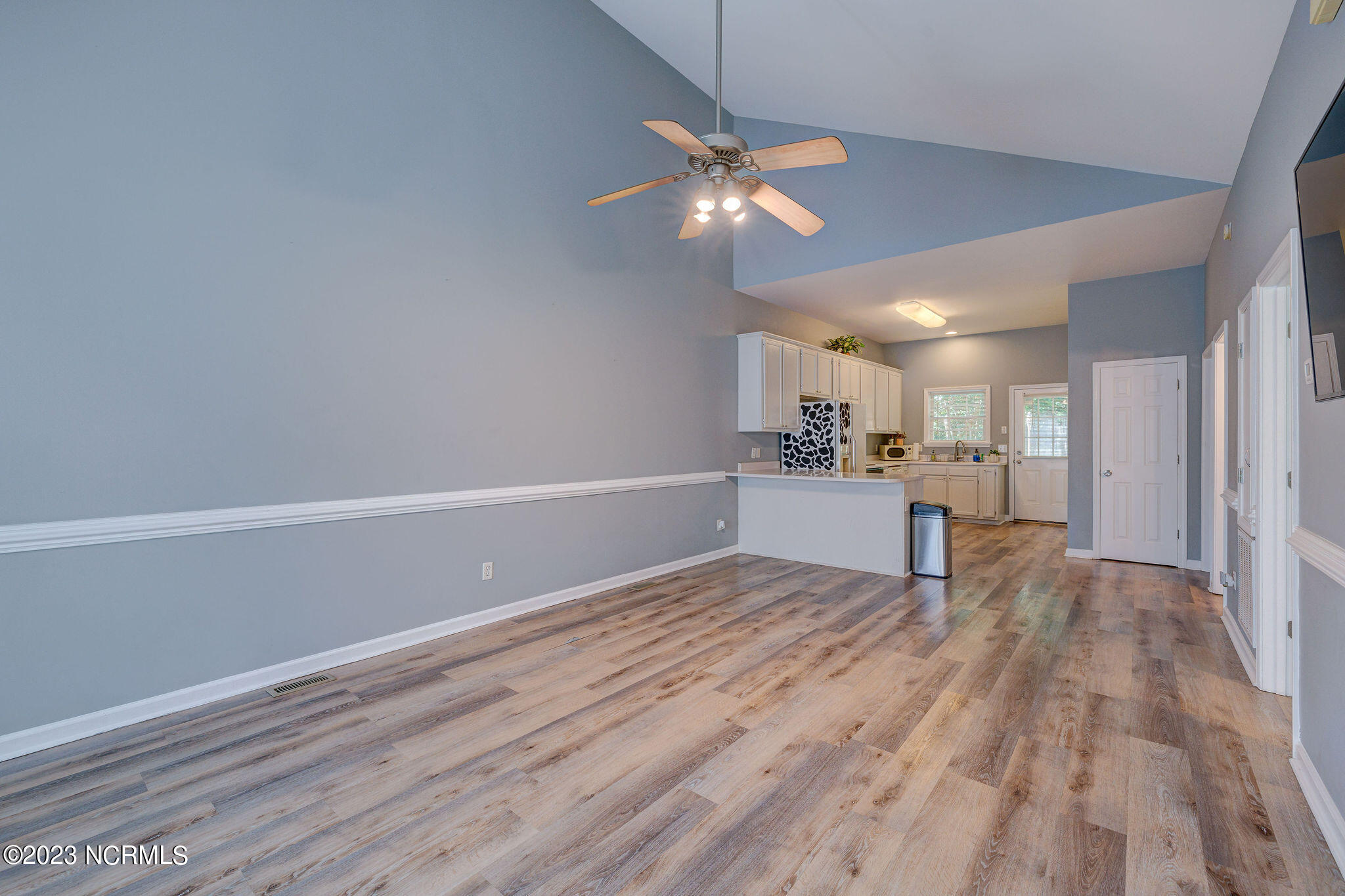 255 Beasley Road, Unit D Wilmington, NC 28409 - Photo 11 of 30 255BeasleyEdit-11