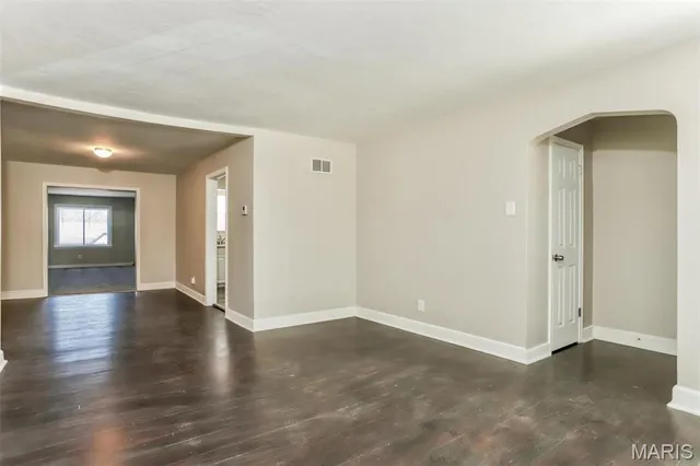 $1,850 | 15 Spring Drive, Florissant, MO 63031