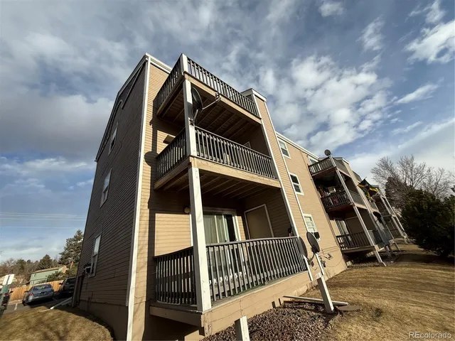 $215,500 | 1211 South Gilbert Street, Castle Rock, CO 80104