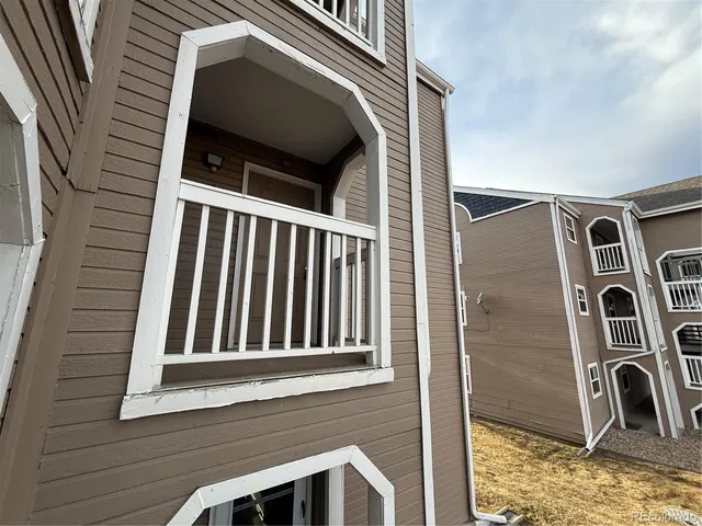 $215,500 | 1211 South Gilbert Street, Castle Rock, CO 80104