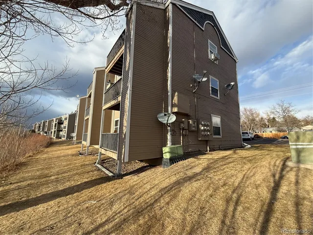 $215,500 | 1211 South Gilbert Street, Castle Rock, CO 80104