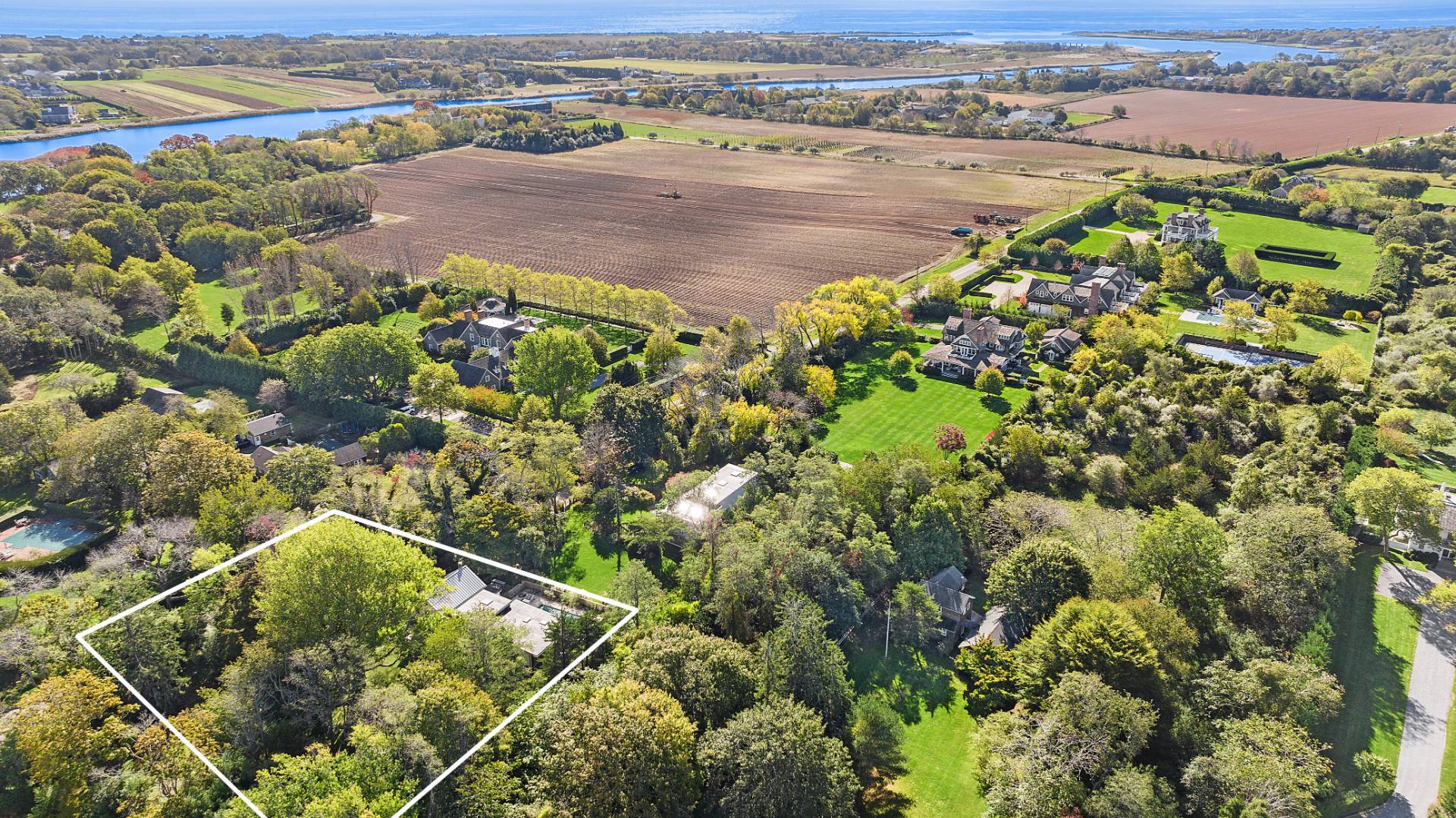 350 Highland Terrace Bridgehampton, NY 11932 - Photo 26 of 26