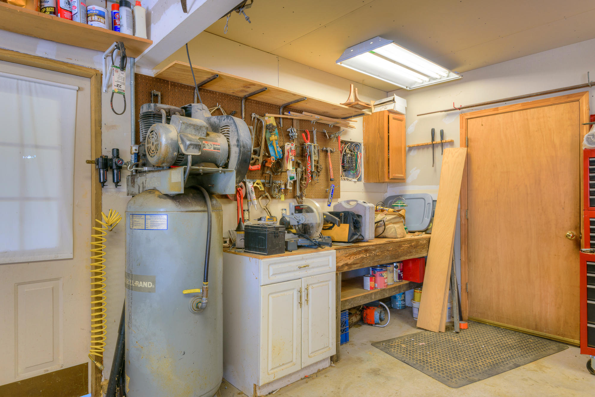 221 Wilder Road Chickamauga, GA 30707 - Photo 25 of 25 garage
