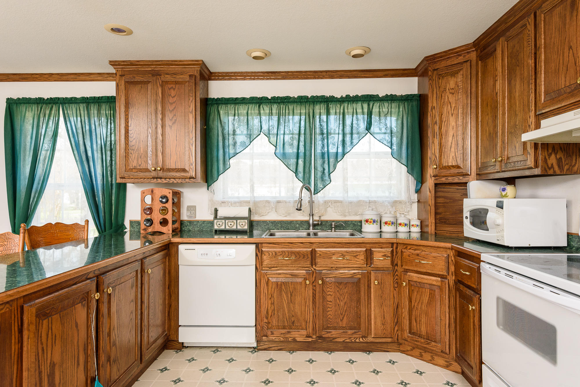 221 Wilder Road Chickamauga, GA 30707 - Photo 9 of 25 Lots of Cabinet