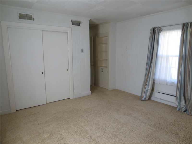 526 Robertson Road Hermitage, PA 16148 - Photo 8 of 21 Master Bedroom.