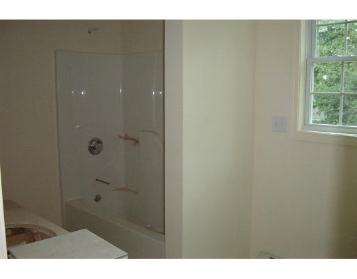 91 Devonshire Road Attleboro, MA 02703 - Photo 17 of 23 Gallery Image 17