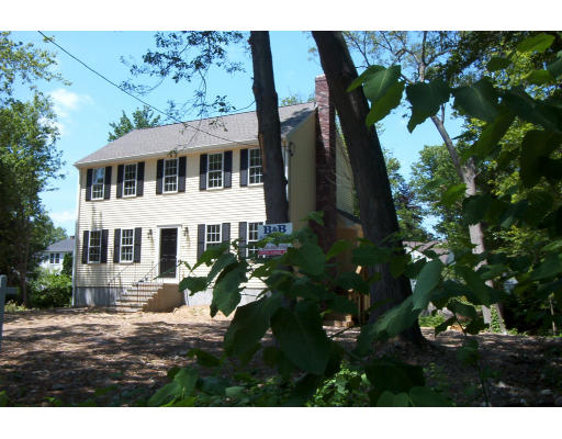 91 Devonshire Road Attleboro, MA 02703 - Photo 3 of 23 Gallery Image 3
