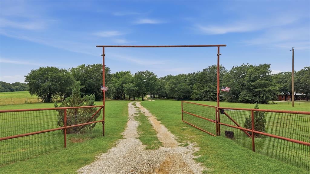 7277 West Line Road Collinsville, TX 76233 - Photo 10 of 28