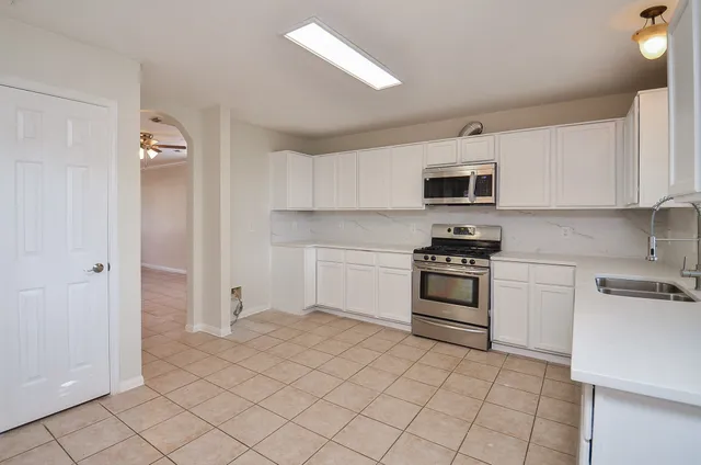 $2,495 | 3027 Texas Oak Drive, Katy, TX 77449