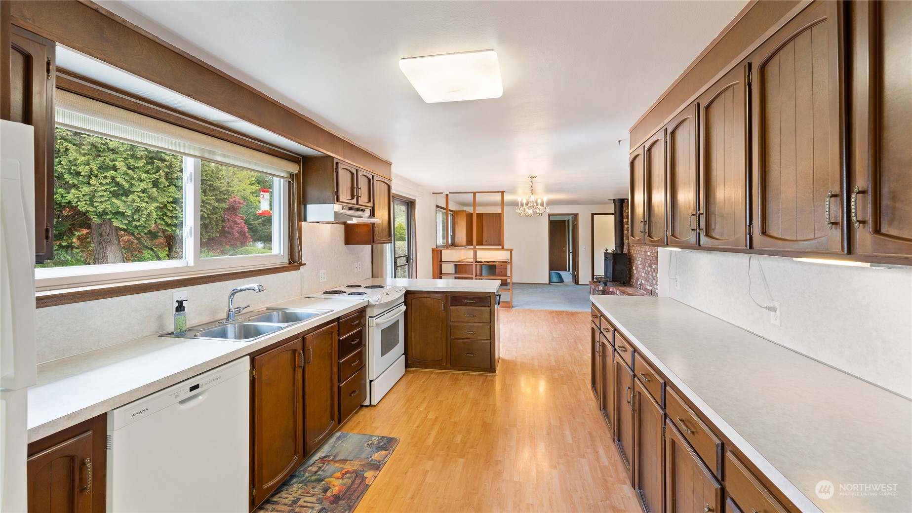 14250 Gibralter Road Anacortes, WA 98221 - Photo 8 of 38 Gallery Image 8
