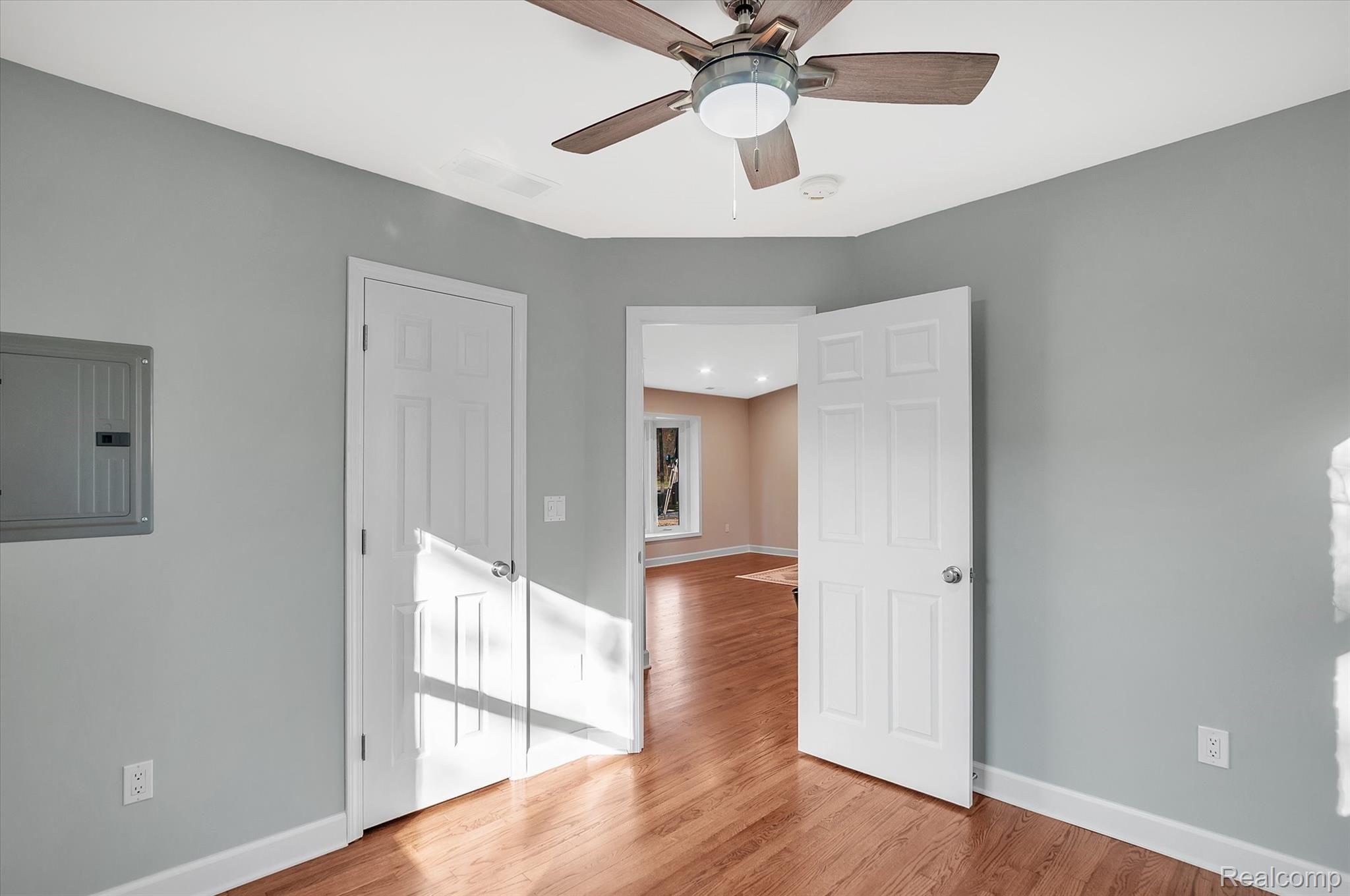 16212 Inkster Road Redford, MI 48240 - Photo 22 of 36 20-16212-Inkster-Rd-WindowStill-Real-Estate-Photography-19.jpg