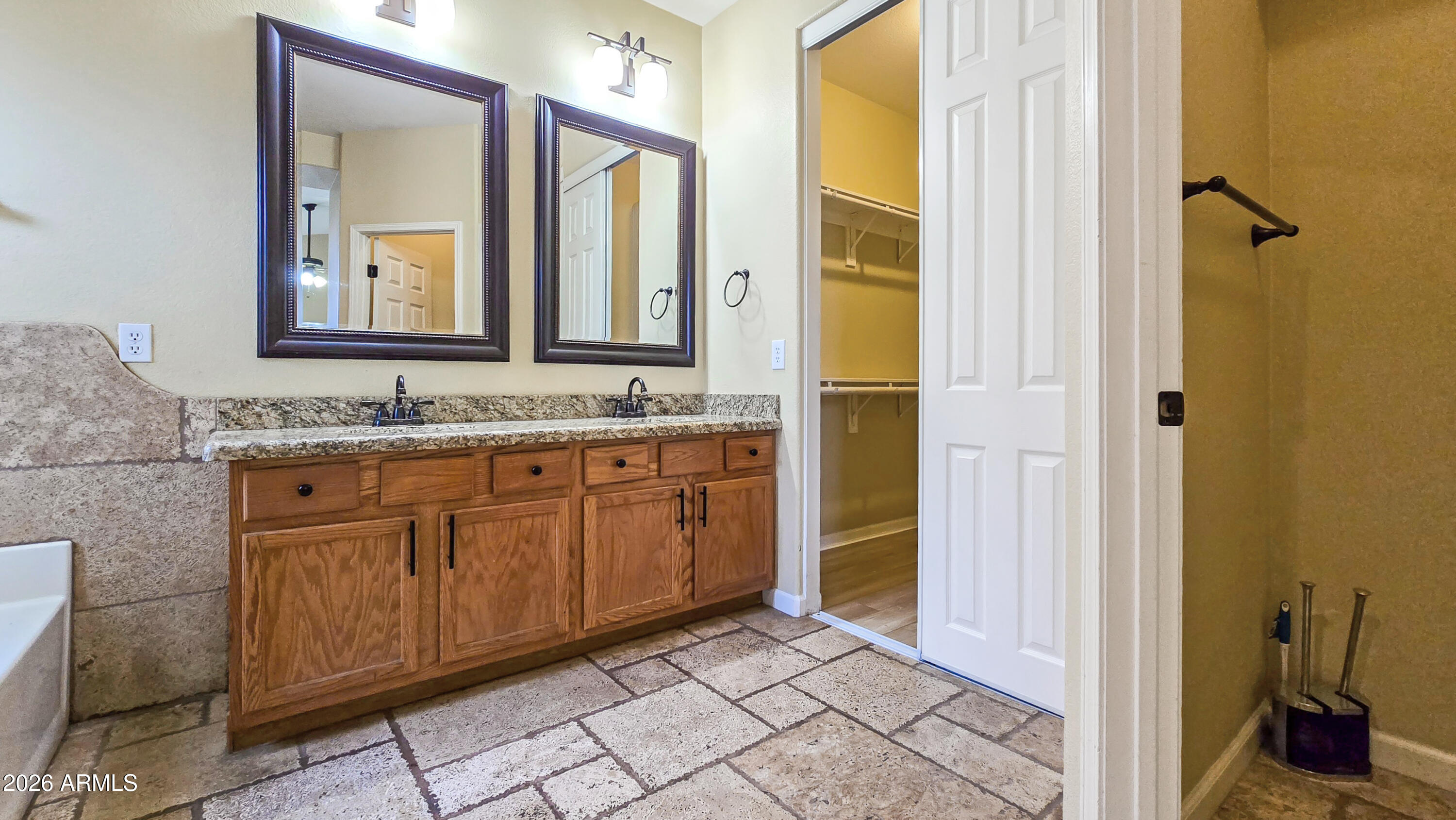 16252 West Madison Street Goodyear, AZ 85338 - Photo 17 of 40 20260114_104458