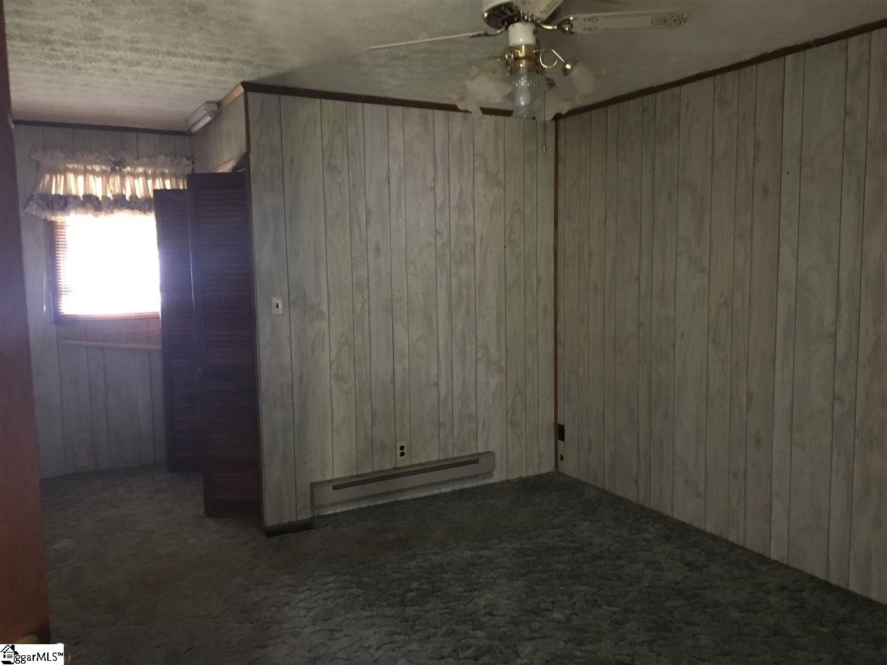 303 McCarter Road Fountain Inn, SC 29644 - Photo 3 of 14