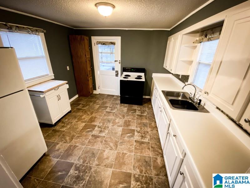 41 11th Street South Pell City, AL 35125 - Photo 5 of 34