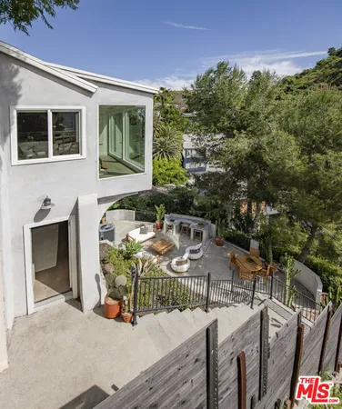 $9,999 | 2370 San Marco Drive, Los Angeles, CA 90068