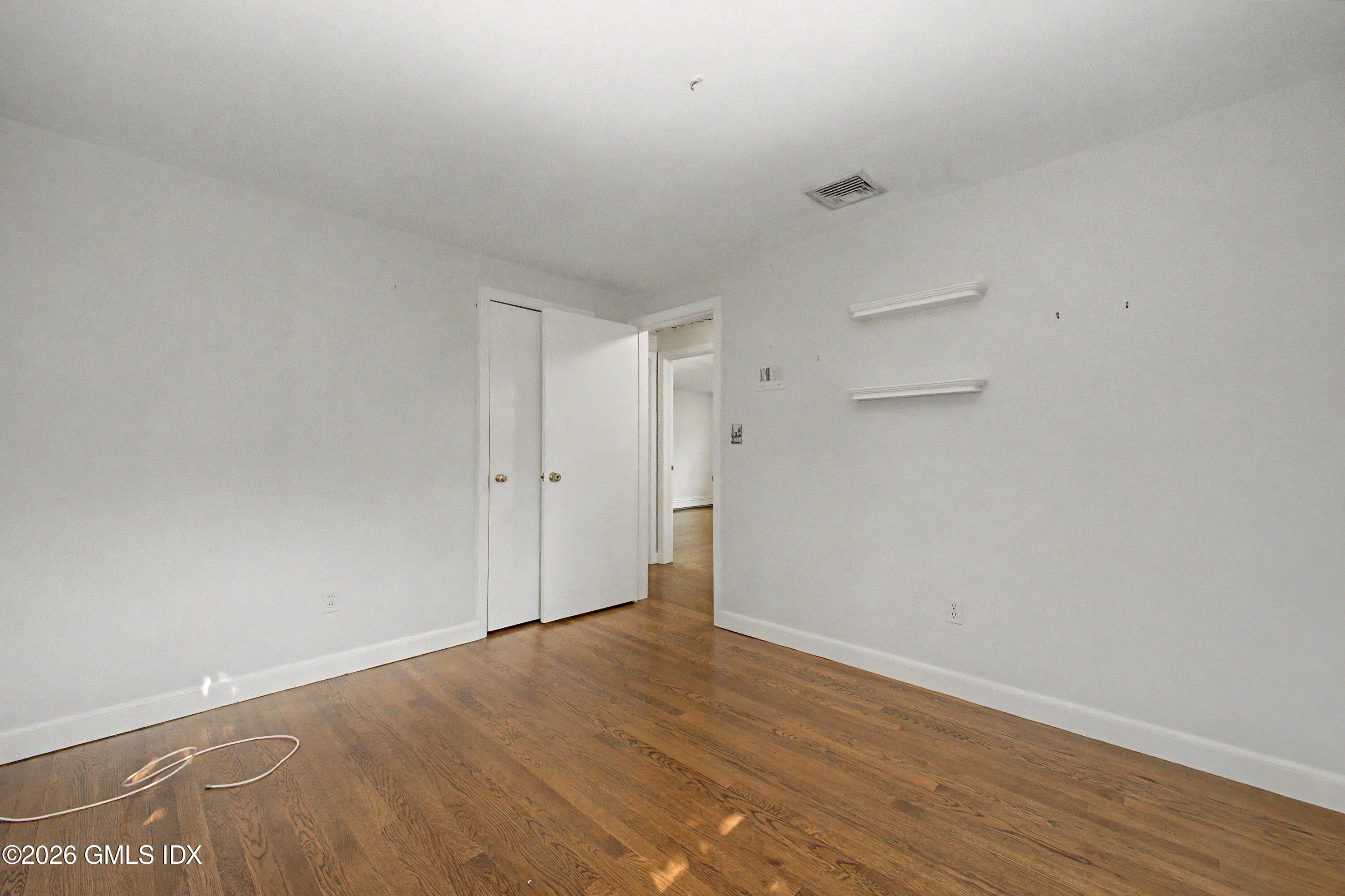 5 Bayside Terrace Riverside, CT 06878 - Photo 15 of 24 28