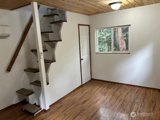 19425 Beall Road Southwest, Unit WEST Vashon, WA 98070 - Photo 6 of 12