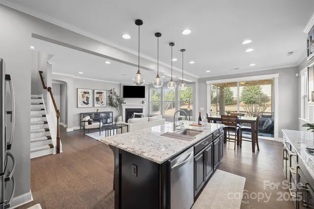 $595,000 | 18304 Studman Branch Avenue, Charlotte, NC 28278