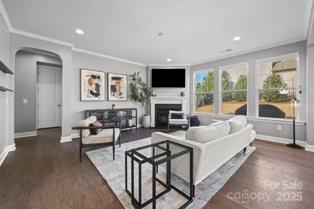 $595,000 | 18304 Studman Branch Avenue, Charlotte, NC 28278