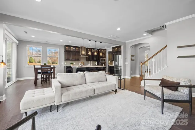 $595,000 | 18304 Studman Branch Avenue, Charlotte, NC 28278