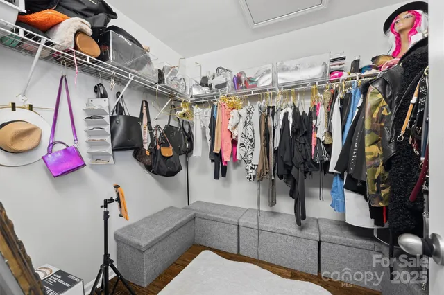 $595,000 | 18304 Studman Branch Avenue, Charlotte, NC 28278