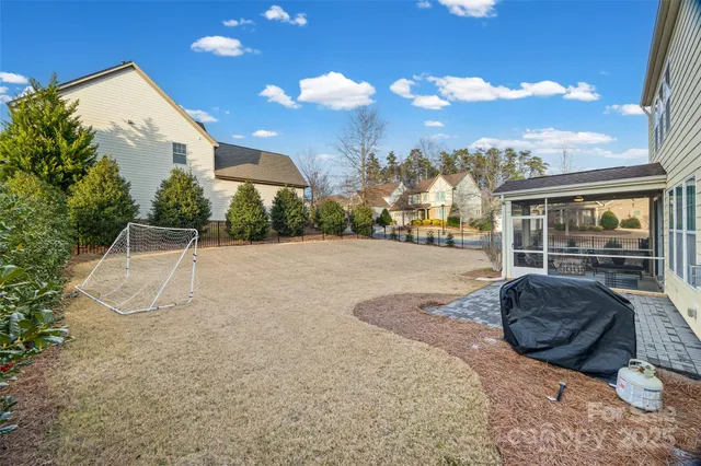 $595,000 | 18304 Studman Branch Avenue, Charlotte, NC 28278