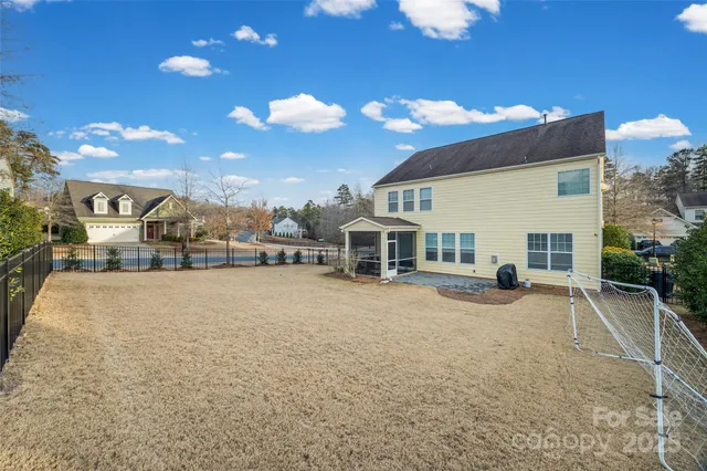 $595,000 | 18304 Studman Branch Avenue, Charlotte, NC 28278