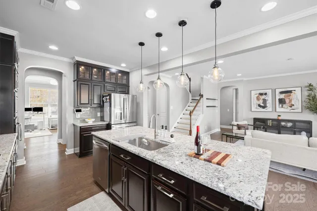 $595,000 | 18304 Studman Branch Avenue, Charlotte, NC 28278