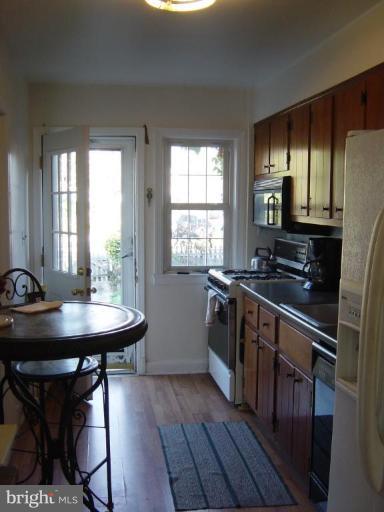 6453 Blenheim Road Baltimore, MD 21212 - Photo 5 of 18 Kitchen