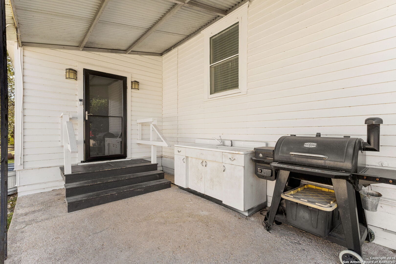 619 Comal New Braunfels, TX 78130 - Photo 29 of 35