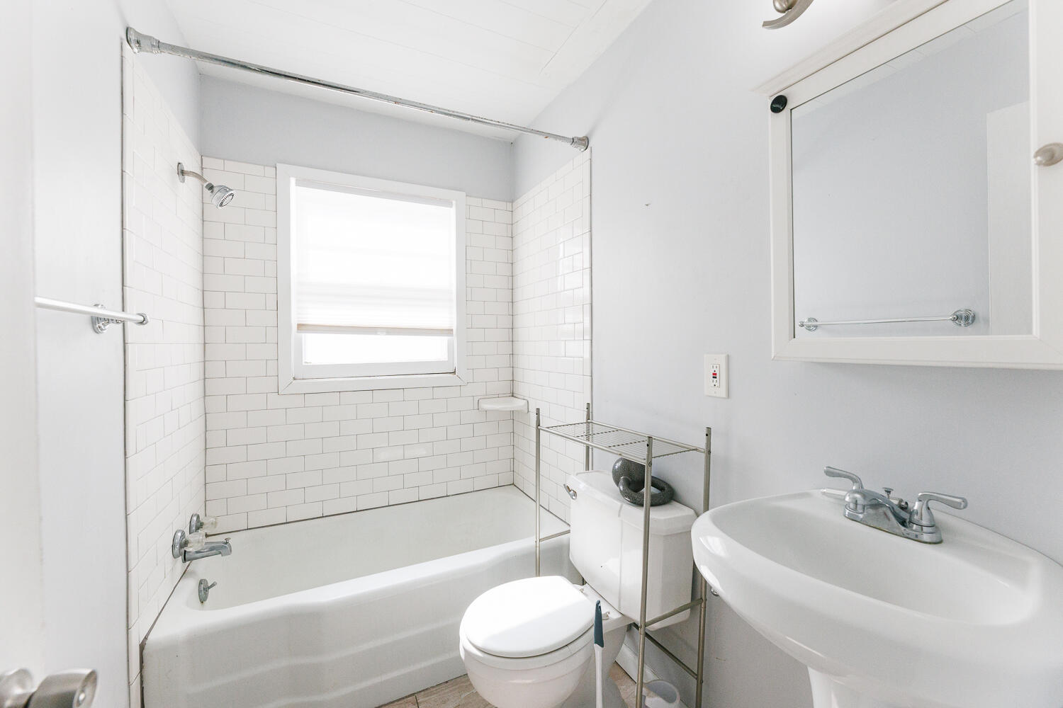 3001 54th Street Lubbock, TX 79413 - Photo 29 of 31 Hall Bathroom