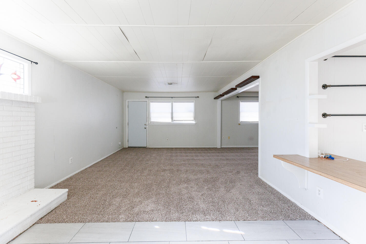 3001 54th Street Lubbock, TX 79413 - Photo 7 of 31 Living Area