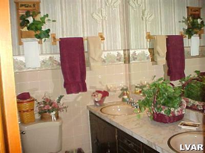 1 Wood Road Tannersville, PA 18372 - Photo 3 of 19 Gallery Image 3